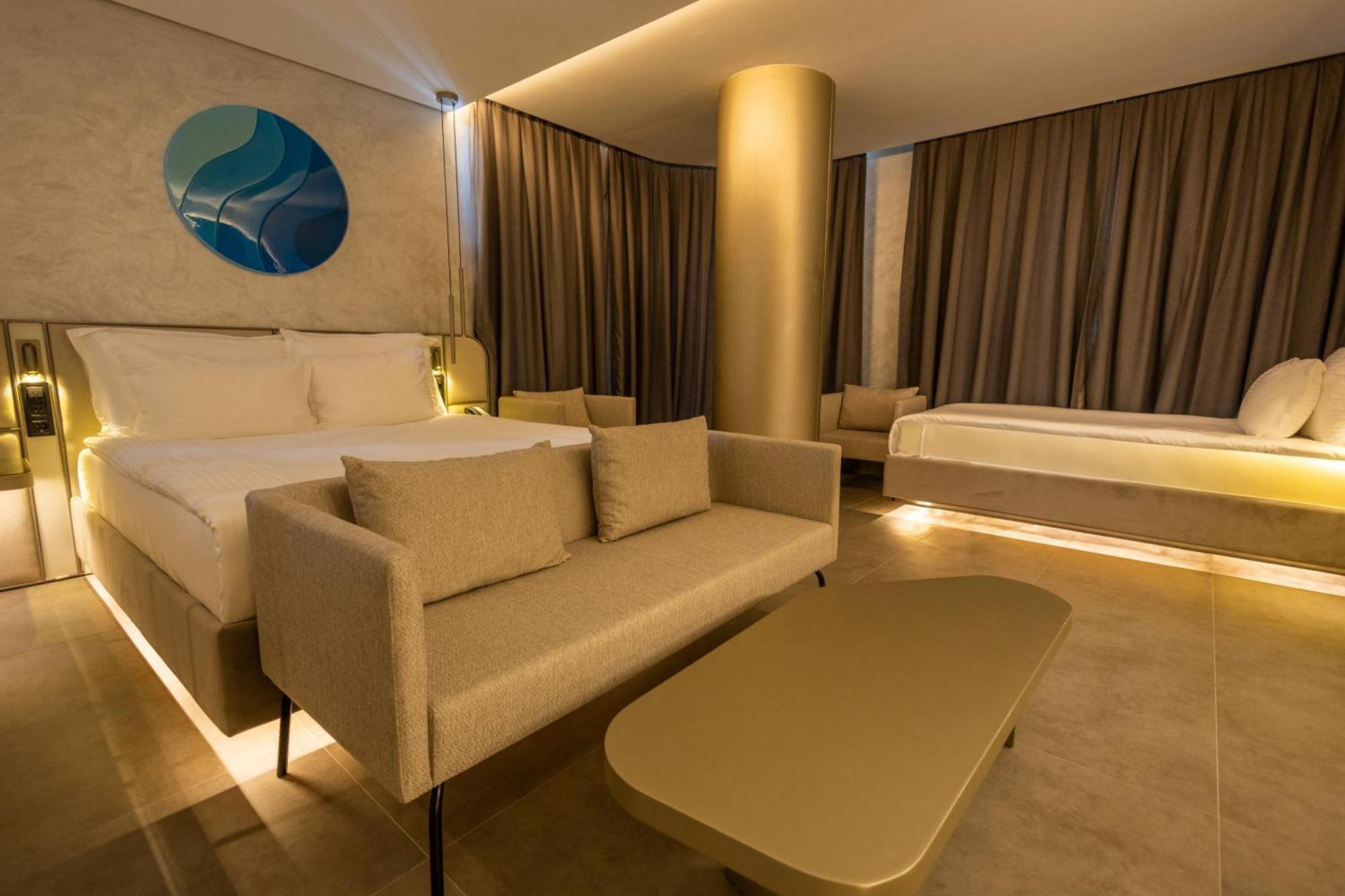 Otel Four Hills